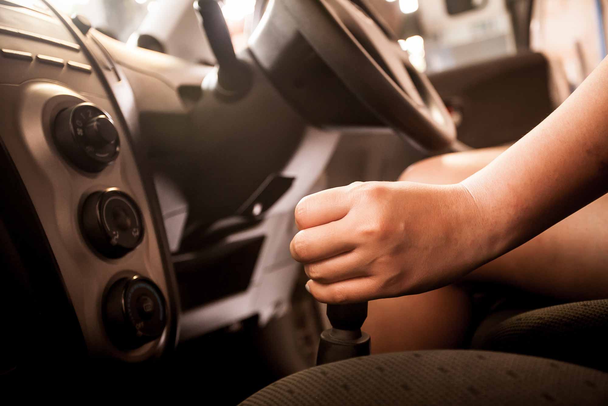 Manual Driving School Adelaide Manual Driving lessons by Mitcham